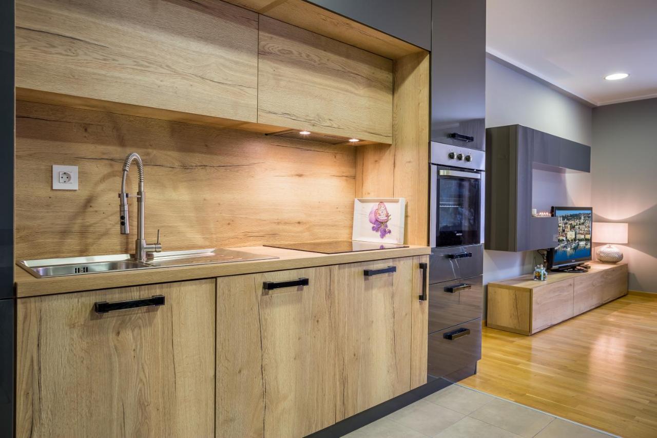 Elena Apartment リエカ エクステリア 写真