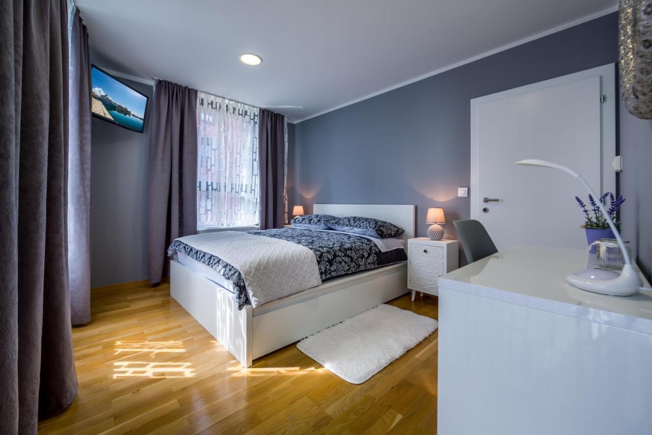 Elena Apartment リエカ エクステリア 写真